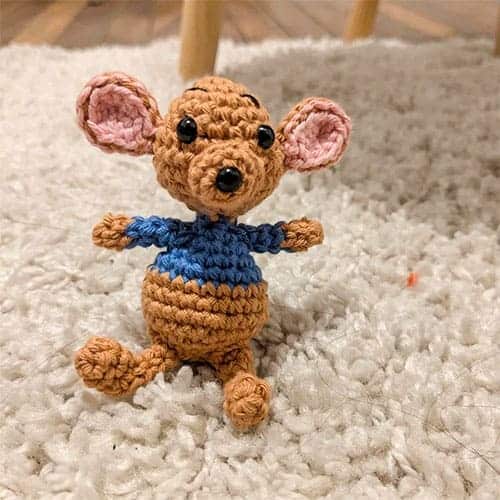 baby kangaroo amigurumi - featured image