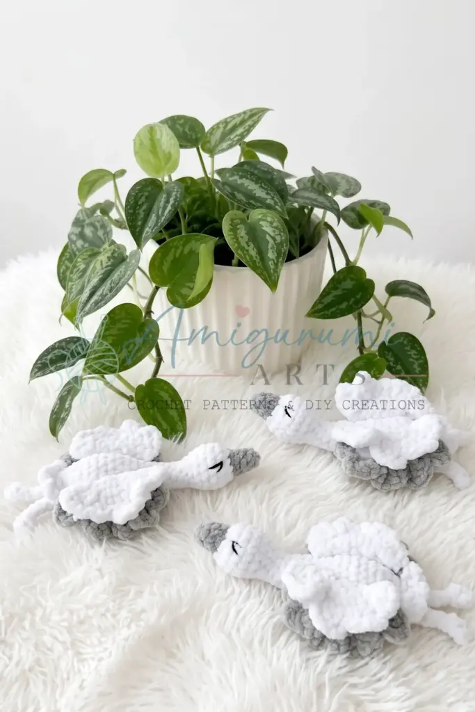 crane amigurumi pattern - featured image