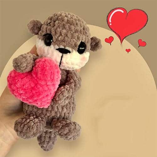 crochet otter pattern - featured image