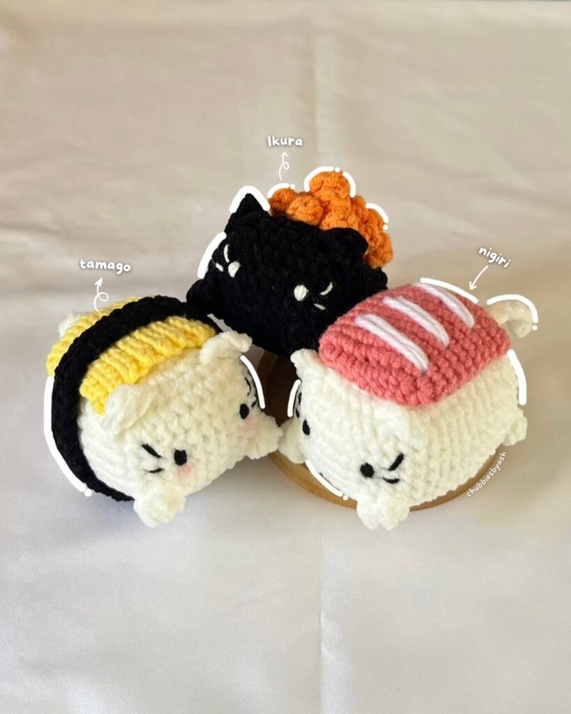 crochet sushi cats - featured image