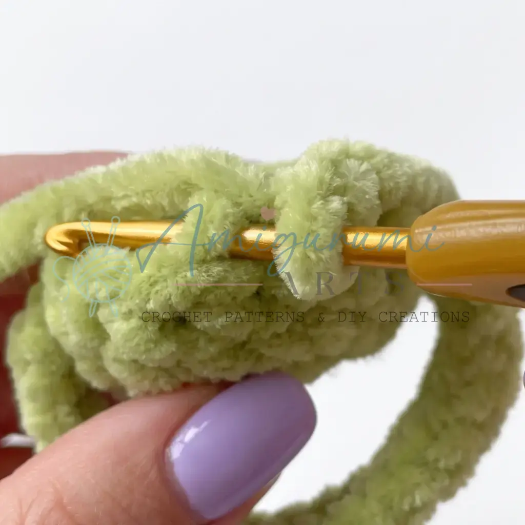 dancer frog amigurumi crochet project crochet project detail 13