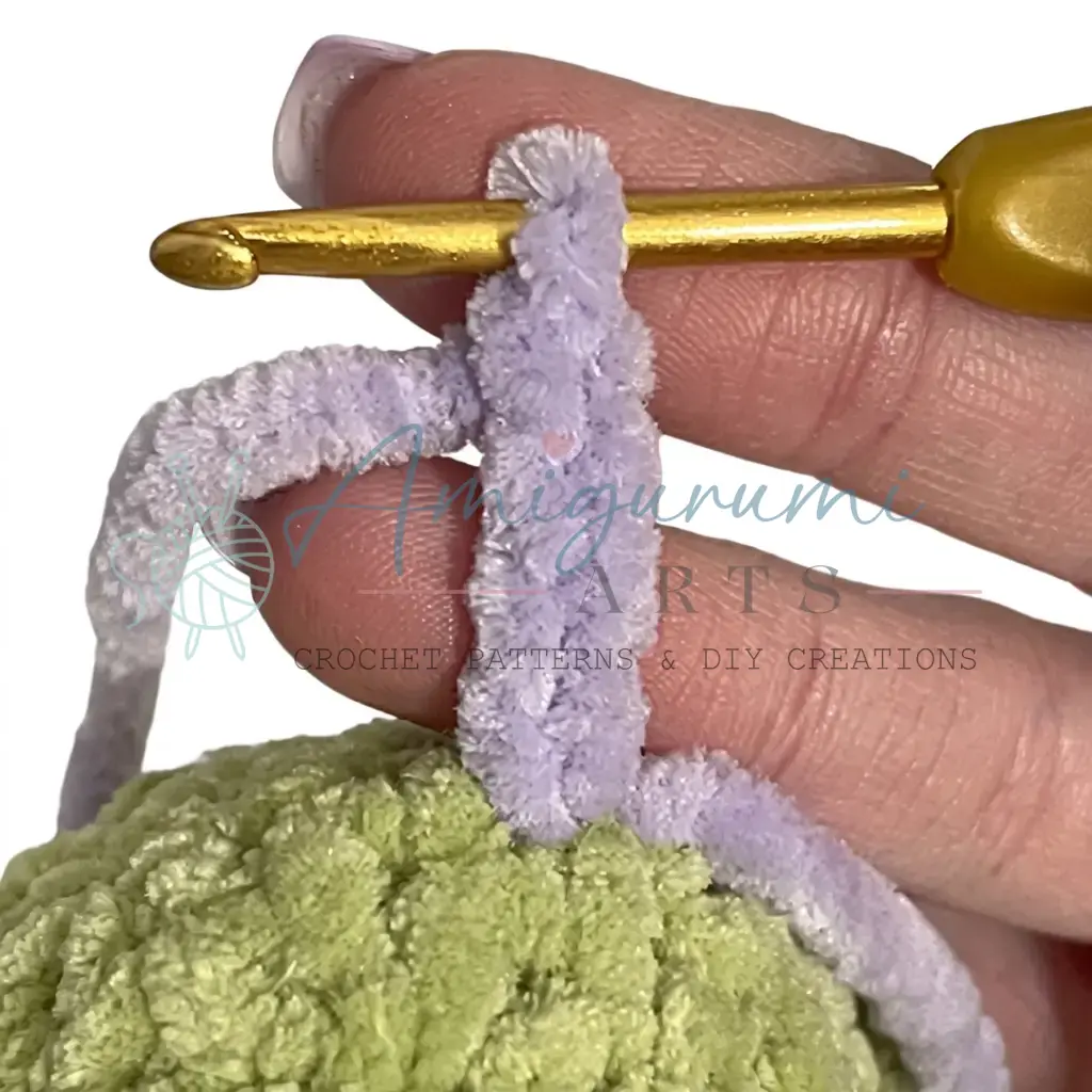 dancer frog amigurumi crochet project crochet project detail 24