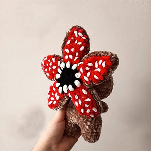 Demogorgon amigurumi pattern - featured image