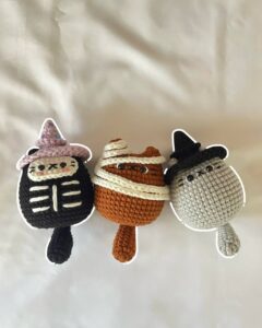 halloween cat amigurumi - featured image
