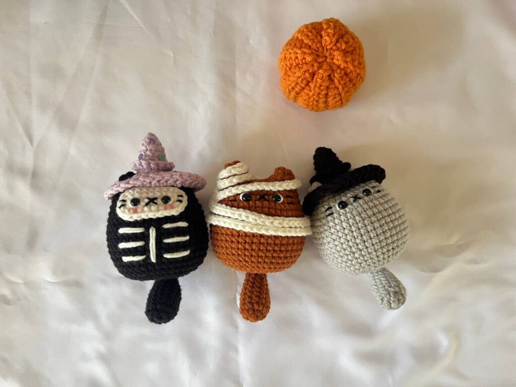 halloween cat amigurumi crochet project crochet project detail 1