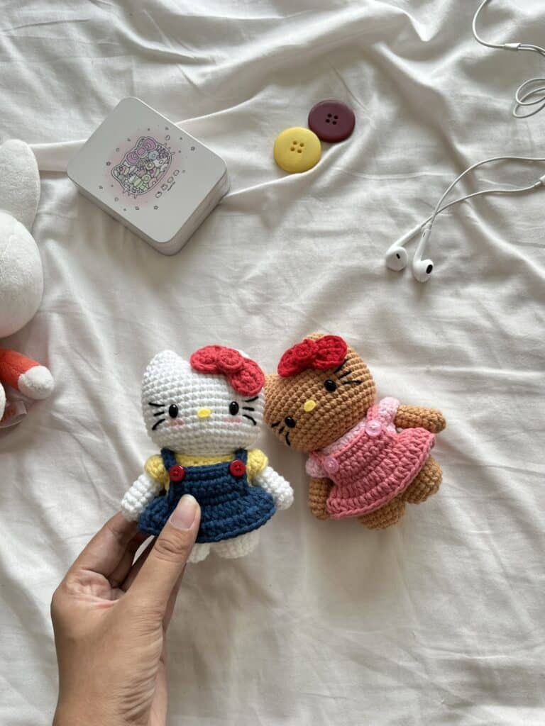 hello kitty amigurumi crochet project crochet project detail 1