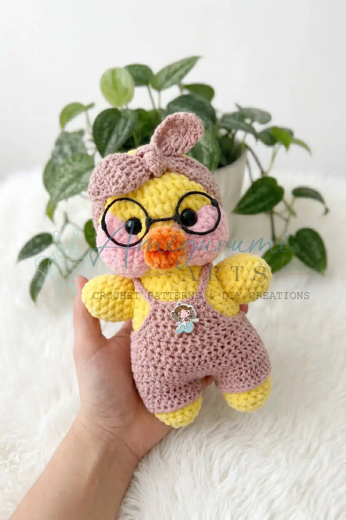 Kryaker the Duckling Amigurumi crochet project crochet project detail 4