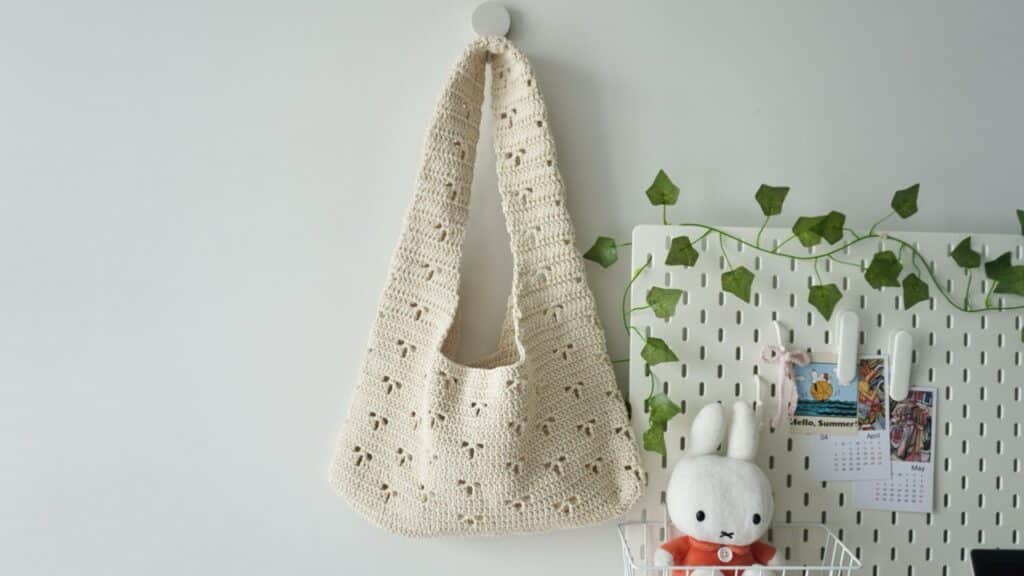 lacy summer bag crochet project crochet project detail 1
