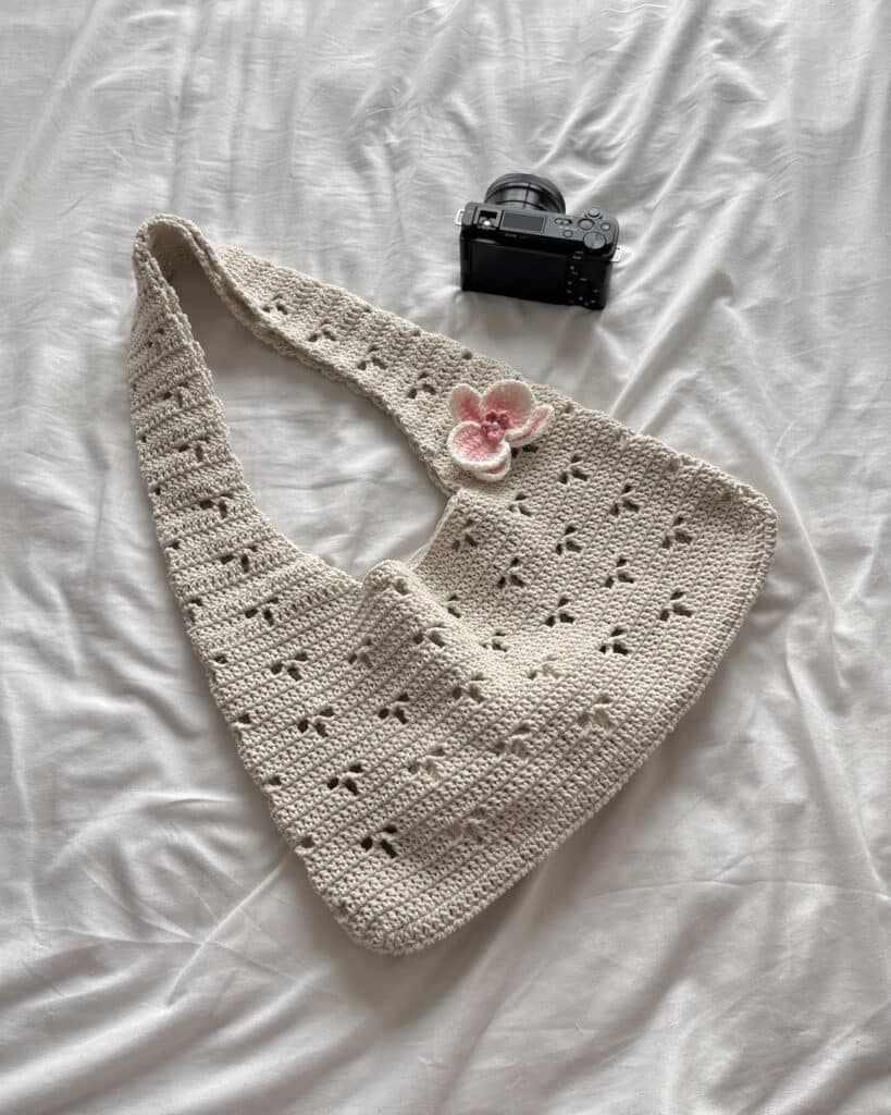 lacy summer bag crochet project crochet project detail 2