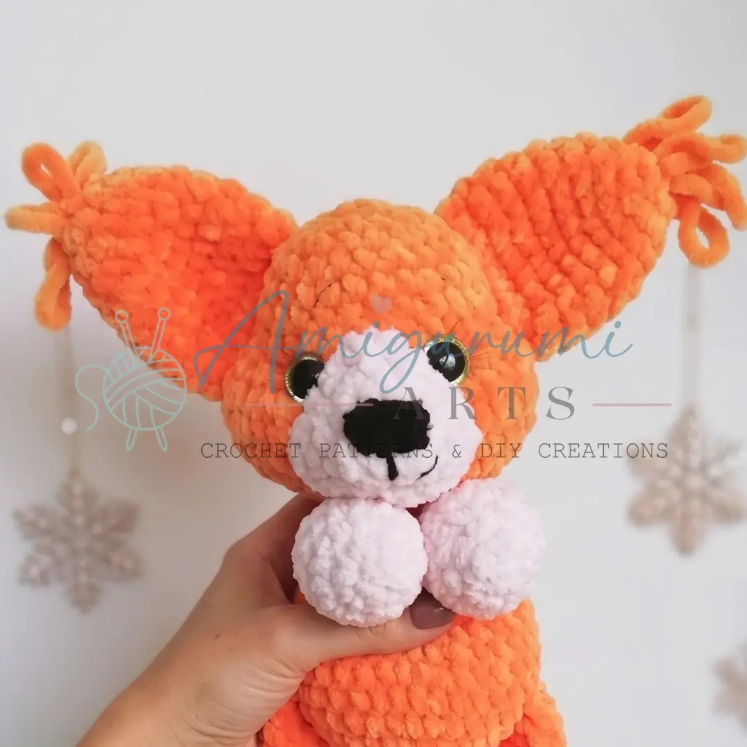 little squirrel amigurumi crochet project crochet project detail 1