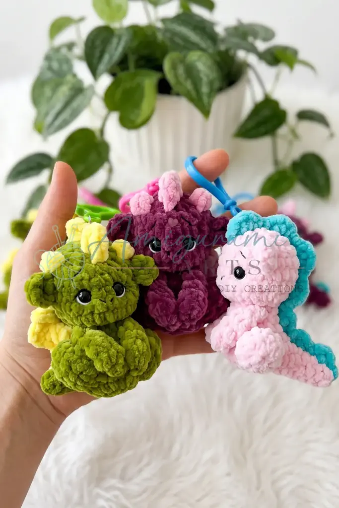 mini dragon keychain - featured image