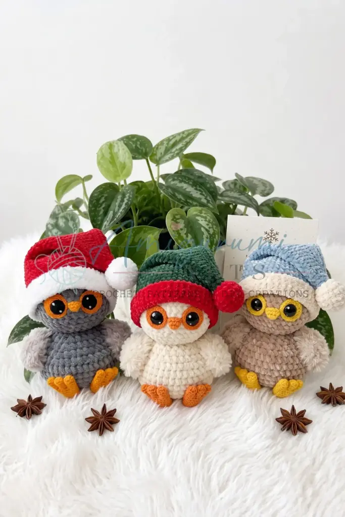 owl with santa hat amigurumi - featured image