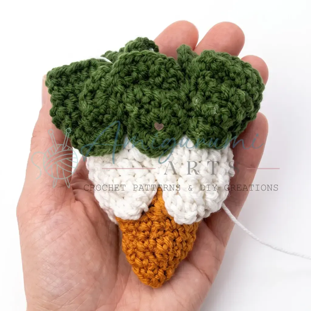 Petya the Rooster Amigurumi Pattern crochet project crochet project detail 9