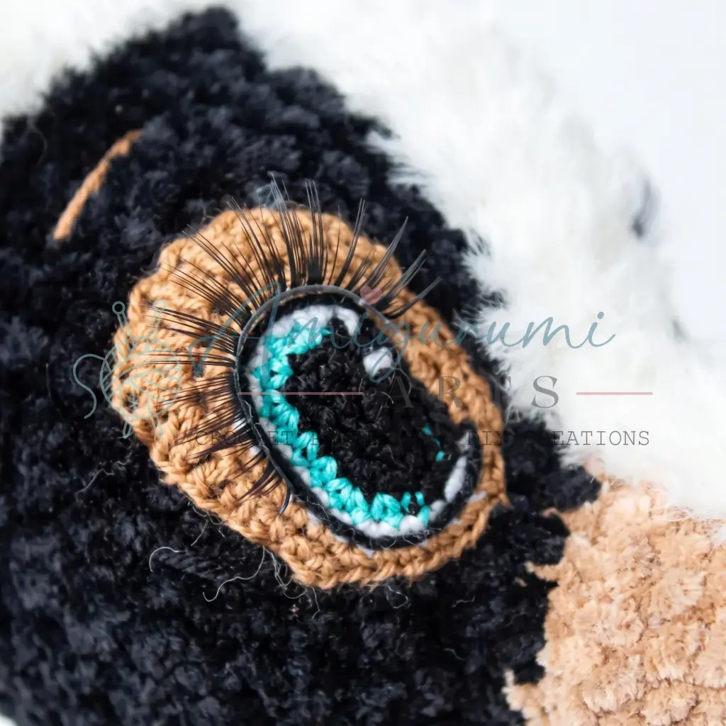 Skunk Skuni Amigurumi crochet project crochet project detail 15