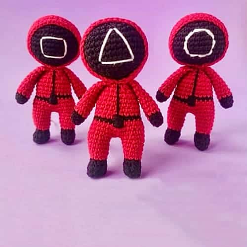 Squid Game crochet doll - featured image